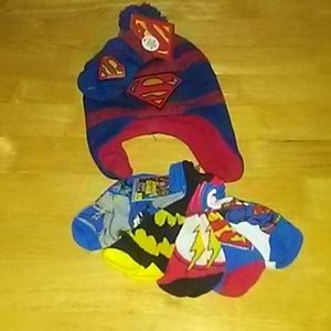 Brand new S/M socks & Toddler superman hat/ mitten